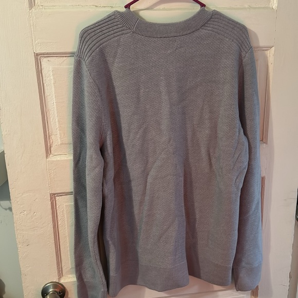 BLOOMINGDALES heather grey light sweater brand new, never worn - Picture 2 of 3